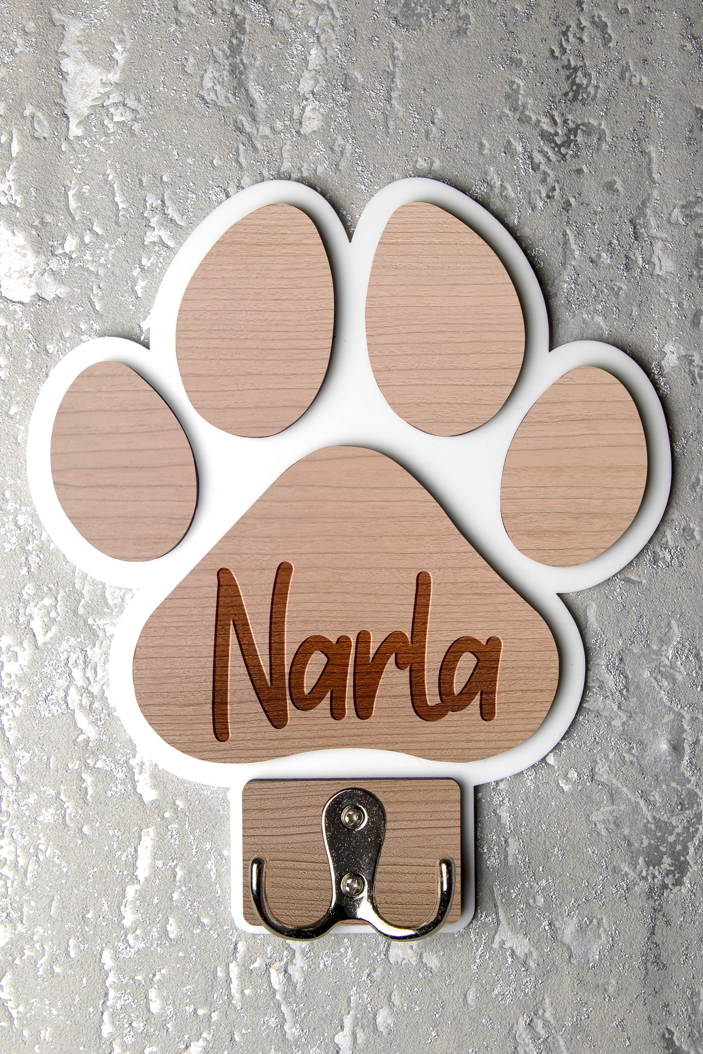 Personalised Paw Shaped Dog Lead Holder 🐾